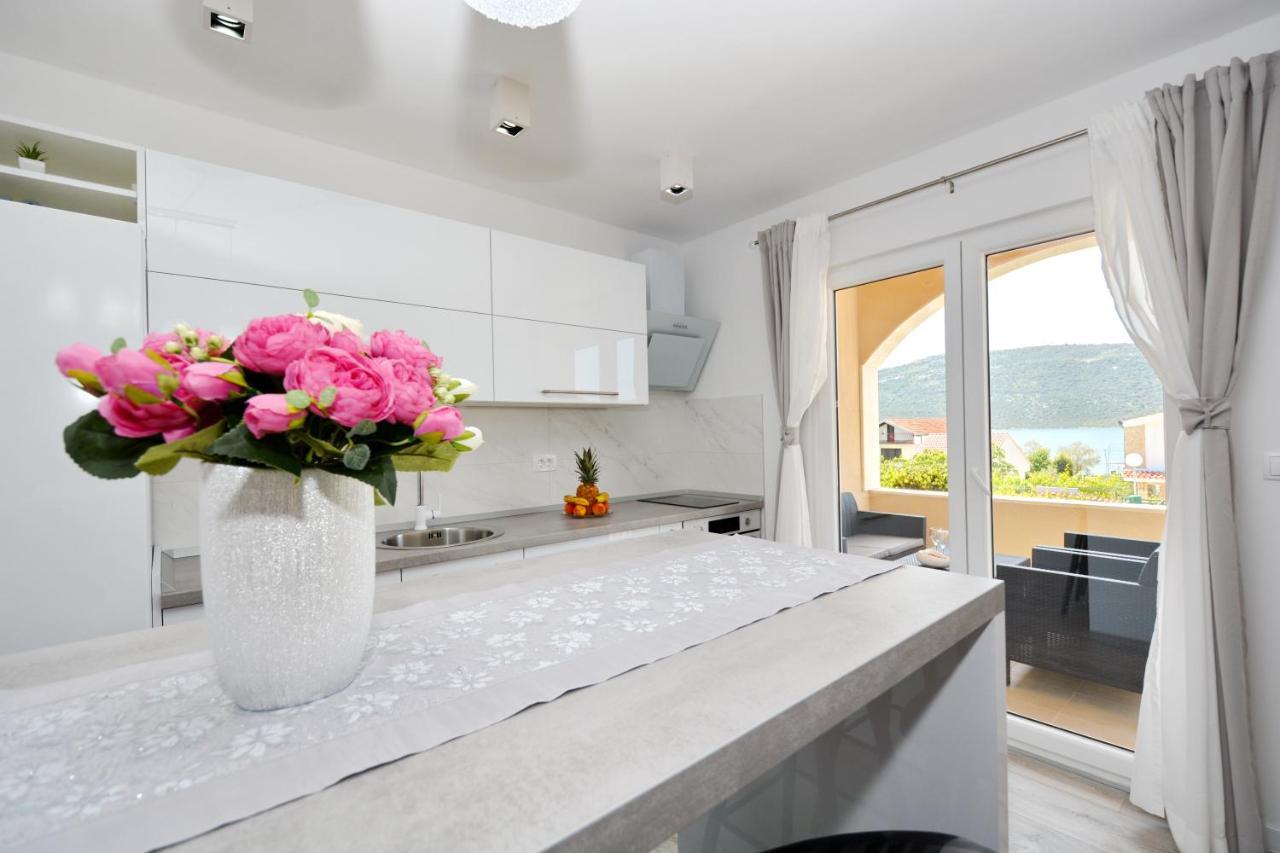 Apartmani Maris Poljica  Esterno foto